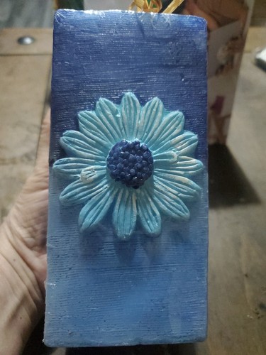 New and sealed 6x3x3 pillar - and,
