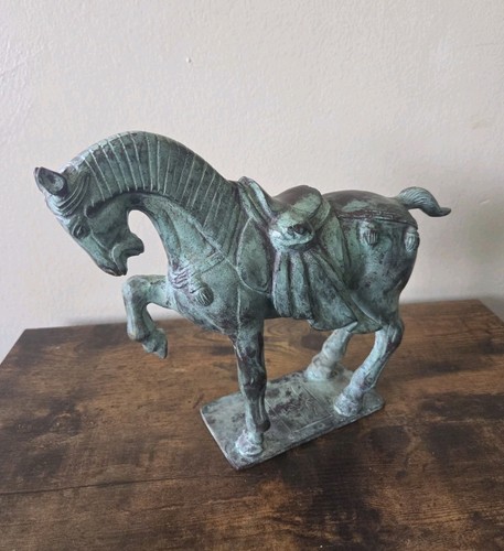 Vintage bronze chinese tang - bronze,