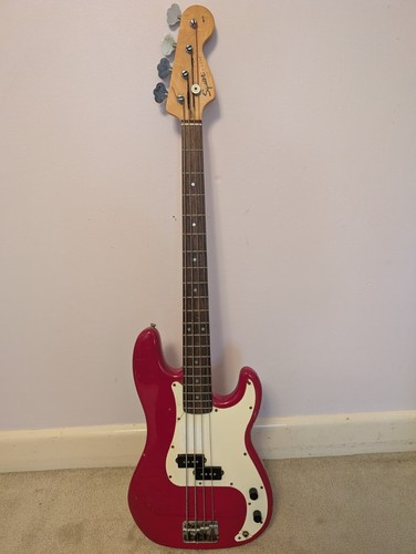 Squier fender bass - squier, p-bass