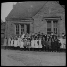 SCHOOL CHILDREN NEWTON NORTH