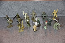 Mixed Group 1960/70s plastic