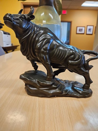 Majestic bronze bull hot - majestic,