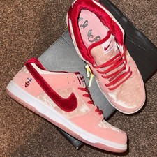 Nike SB Dunk Low StrangeLove