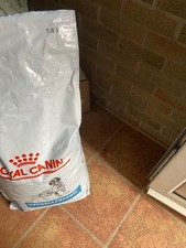 top quality dry dog food. Royal Canin Hypoallergenic 14kg