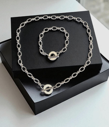 Silver belcher toggle necklace - silver,