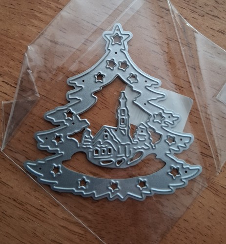 Metal cutting die for - metal,