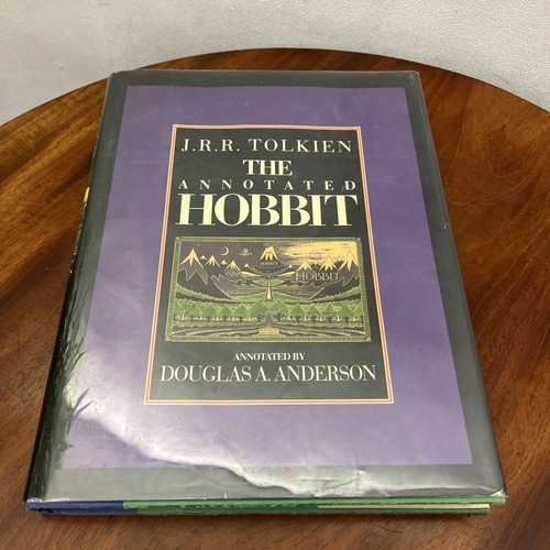 Jrr tolkien the hobbit - tolkien,