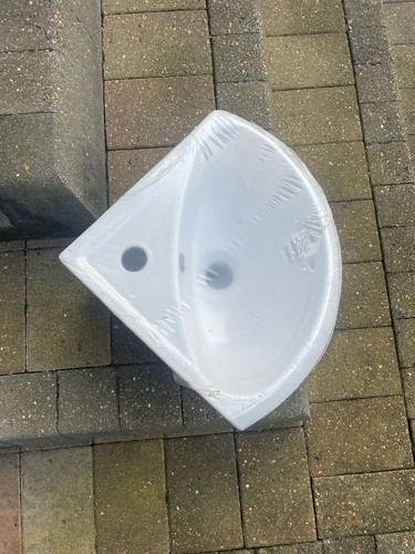 Small corner sink - small,