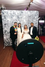 SELFIE POD PHOTOBOOTH HIRE