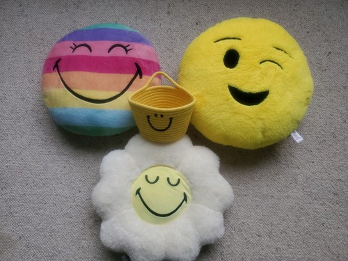 Smiley face cushions - 3, (