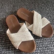 Peacocks Women's Sandals Size