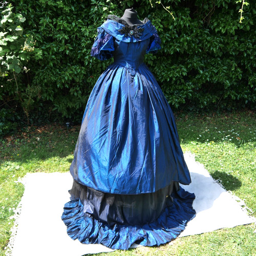 Vtg stunning victorian ball - vtg,