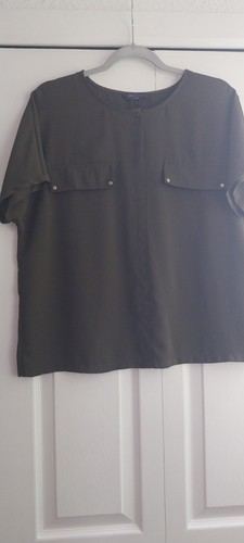 Ladies khaki green short - green,