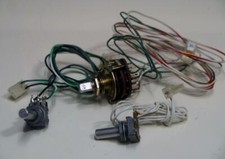 Ten Tec Omni V Pots and