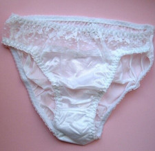 Ladies Knickers Pack of 3,UK Size 10-12 White Sheer Frilly Lacy Butterfly New