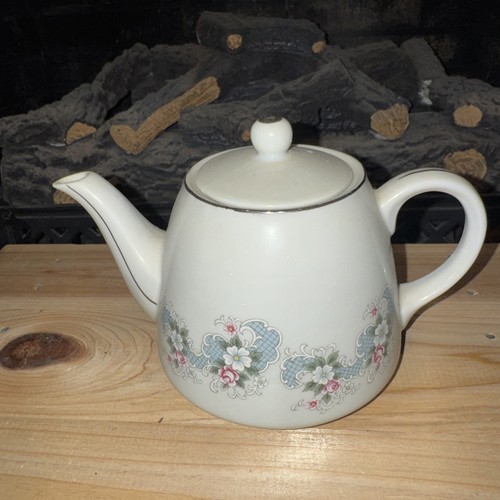 Ceramic tea pot - tea, with