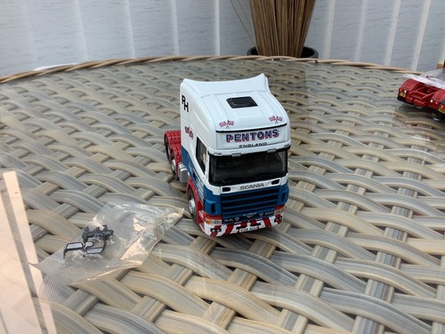 Corgi model scale - model, 1:50