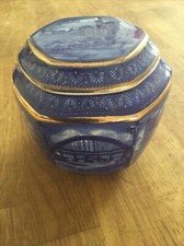 Pretty Ringtons Blue & Gold Commemorative 80th Anniversary Maling Tea Caddy 1987