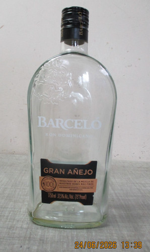 Large thick glass rum bottle - large,