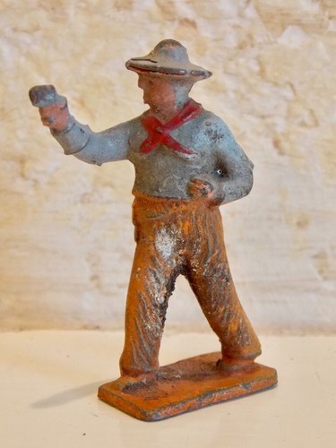 Lincoln logs lead figure - logs,