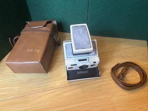 Vintage polaroid land - sx-70,