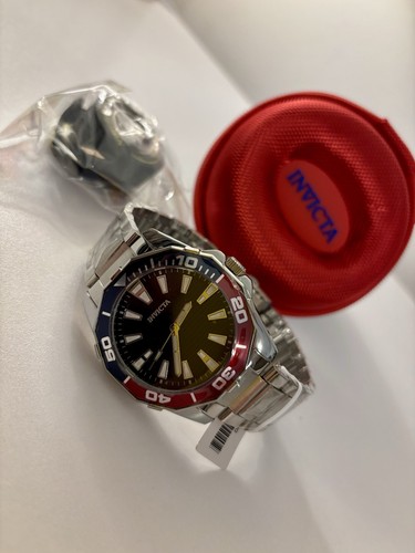 Bnwt invicta pro diver - bnwt,