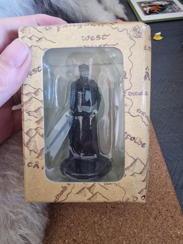 Eaglemoss lotr figure - lotr, king