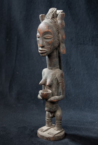 Attie court figure lagoon - attie,