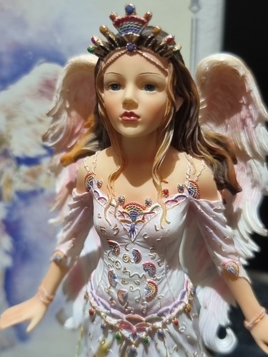 Beautiful figurine angel - ,,