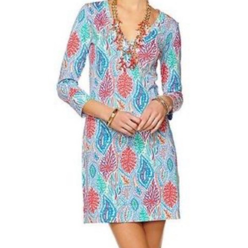 Lilly pulitzer medium - v, neck