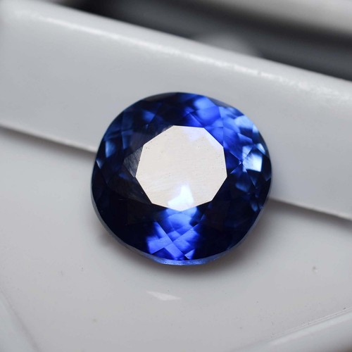 Natural sapphire blue - ct,