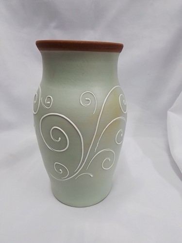Denby stoneware vase swirl - stoneware,