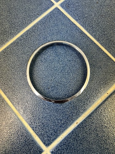 Nos split oval beetle horn - split,