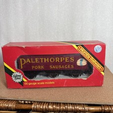 Hornby OO R670  Palethorpes 6 Wheel Van Coach Train Carriage Original Box