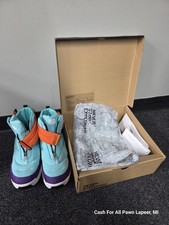 The North Face Nuptse II Strap