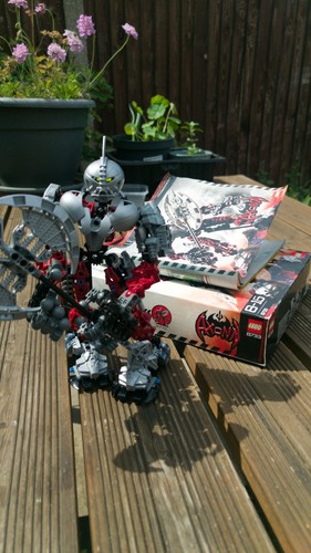 Lego bionicle axonn box - +, +
