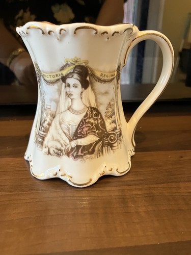 Vintage queen victoria - (1980s),