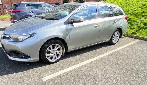 2017 toyota auris business - toyota,