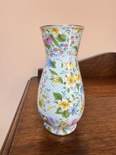 Twos company chintz - company,