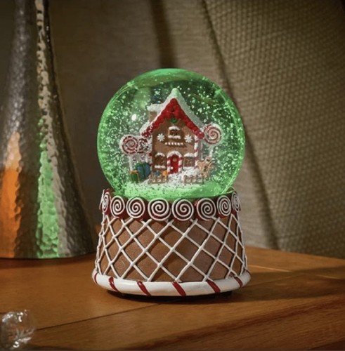 Three kings gingerbread snow - three,