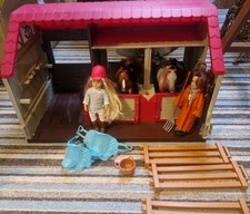 Lori Horse Stable Playset 2 horses 2 dolls saddles reins acessories blankets etc