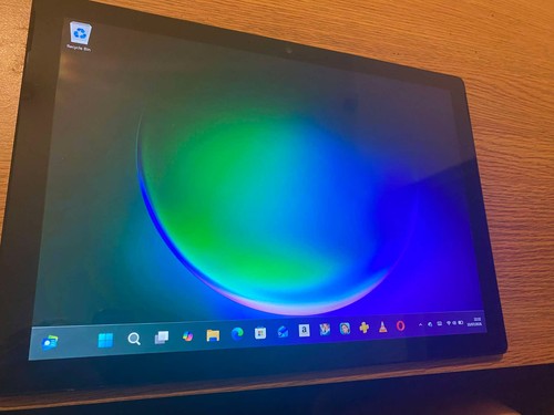 Microsoft surface pro - 7, plus