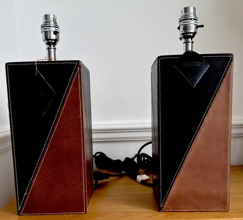 Pair hide covered - covered, square