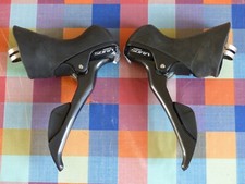 NEW Shimano Sora ST-R3000 2 x