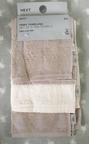Bnwt next set natural - set,