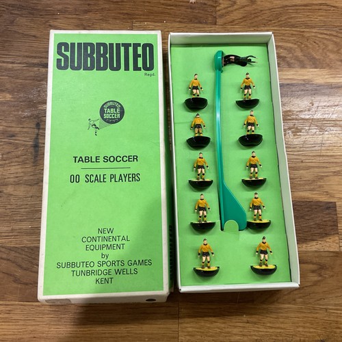 Boxed subbuteo heavyweight - boxed,