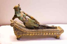 Queen Cleopatra statue