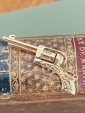 9ct Gold / 333 Articulated