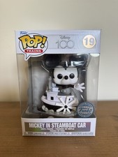 Funko Pop! Trains Mickey in