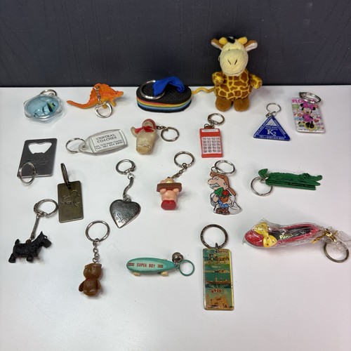 Vintage novelty keyrings - vintage, lot